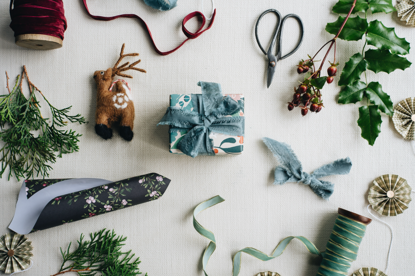 Holiday Gift Wrap & Stationery