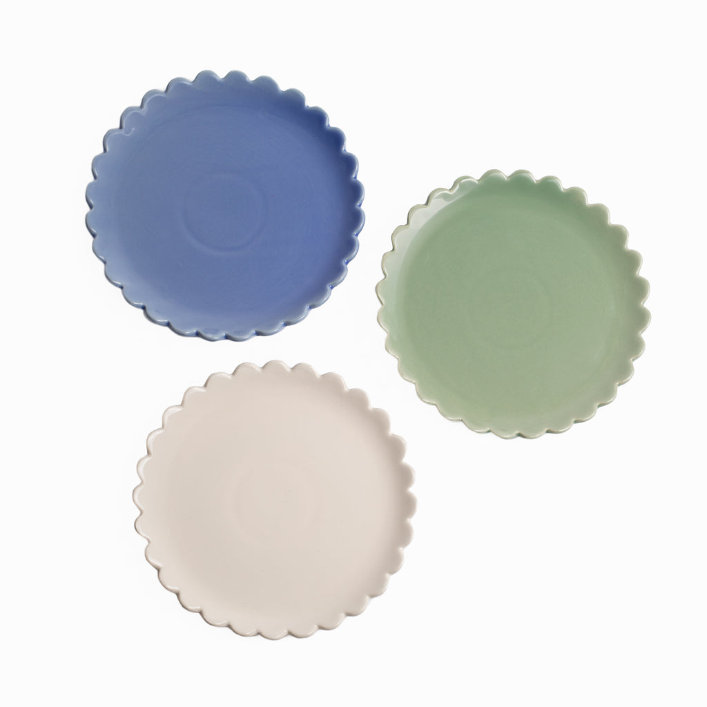Callie Scalloped Plates