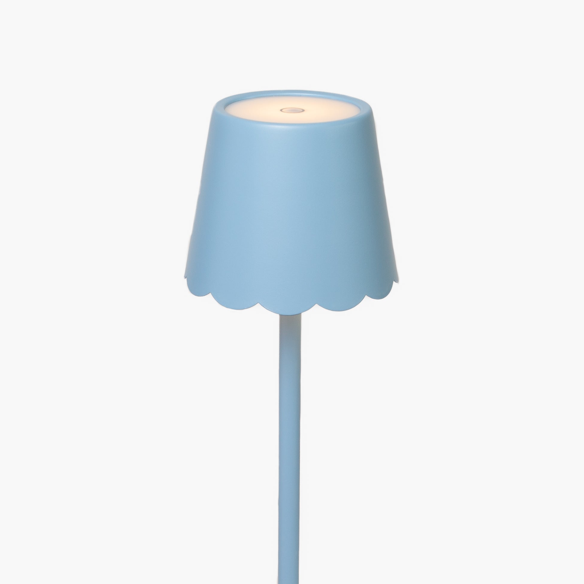 Scalloped Table Lamp