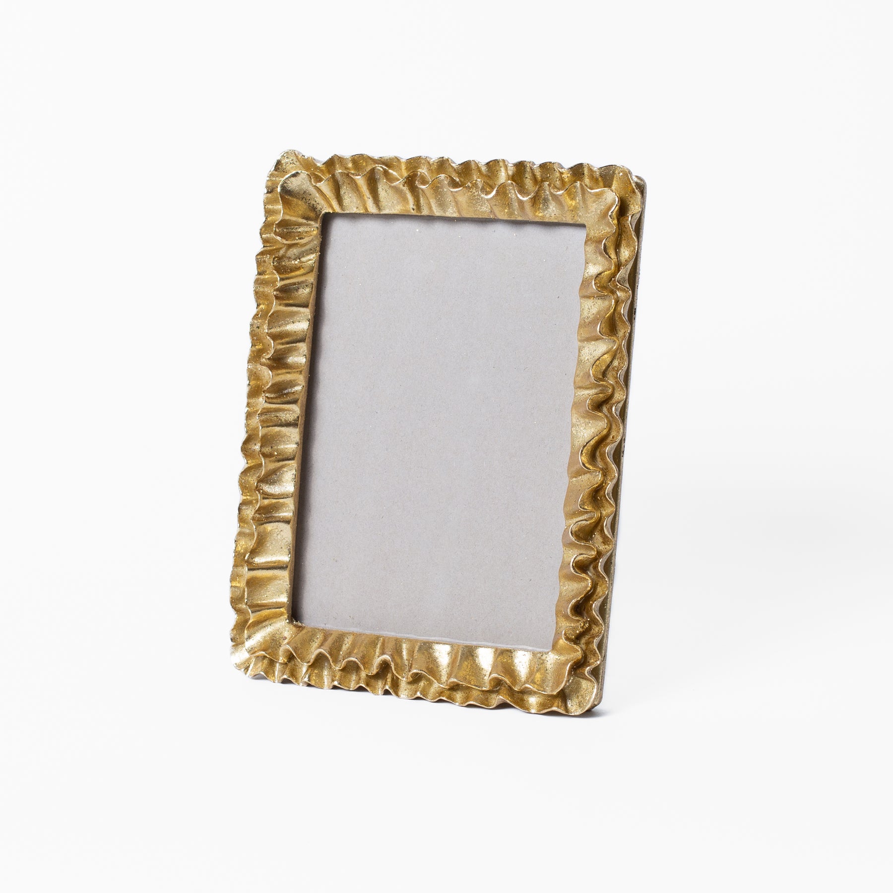 Sierra Ruffle Frame – Stoffer Home