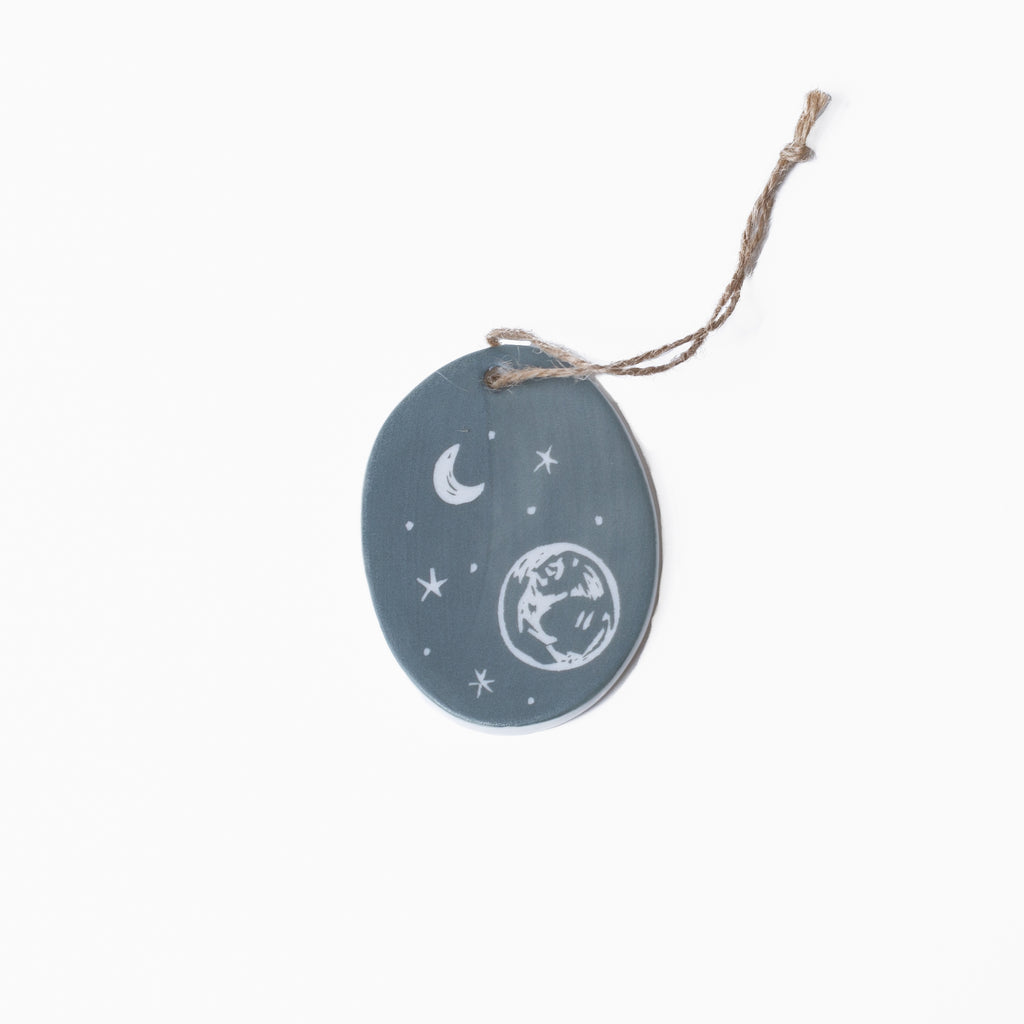 Oval Sentiment Ornaments