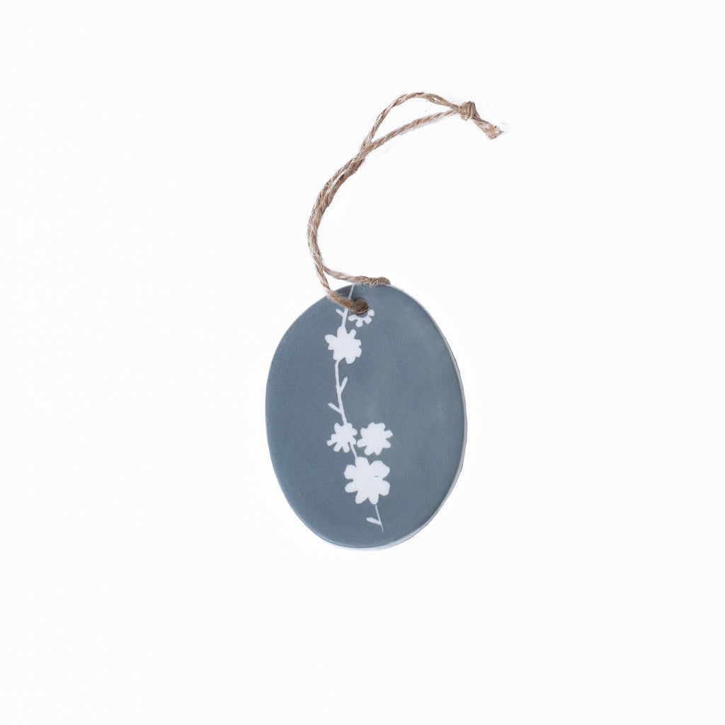 Oval Sentiment Ornaments
