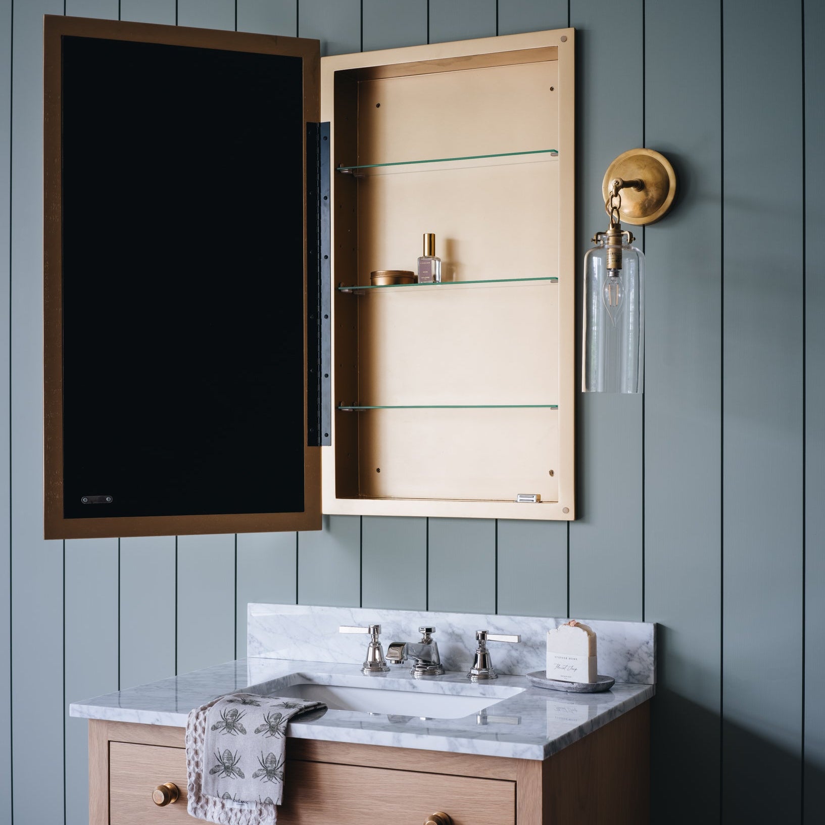 The Georgian Mirror