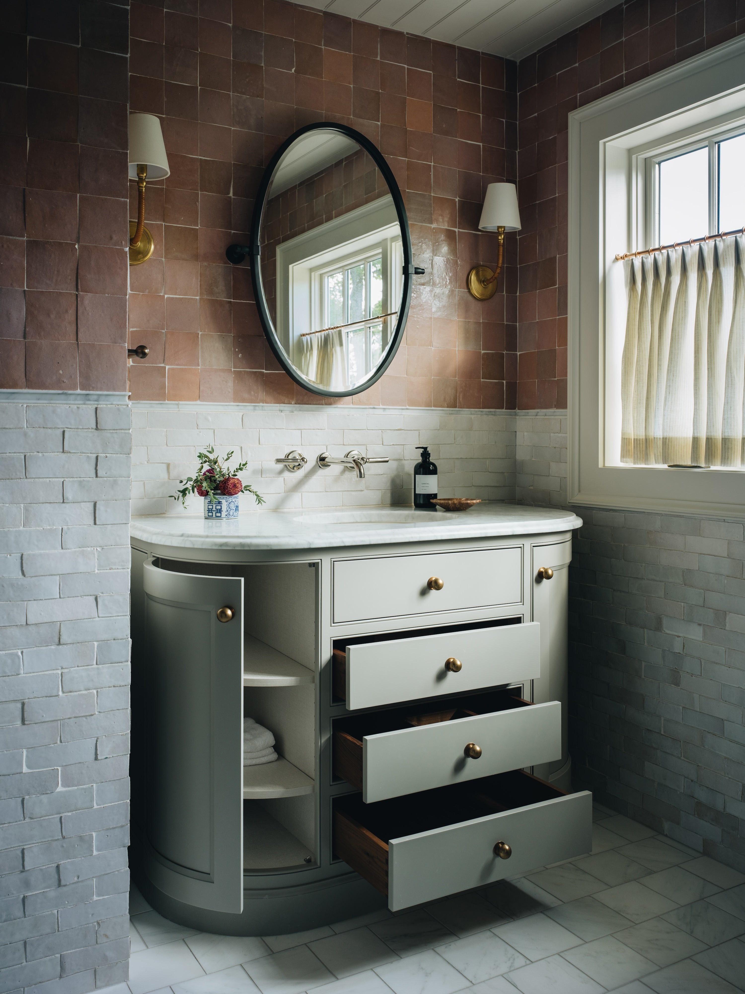 Glen Vanity