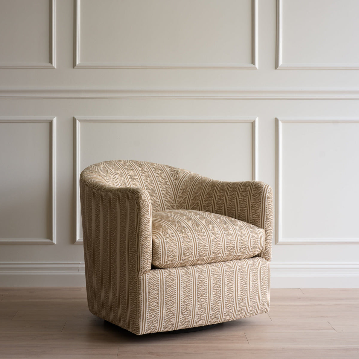 Rudy Swivel Chair