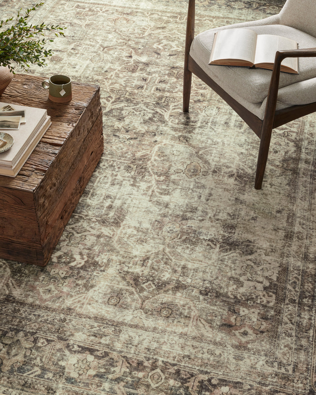Magnolia Home by Joanna Gaines x Loloi Sinclair Pebble Taupe SIN-01