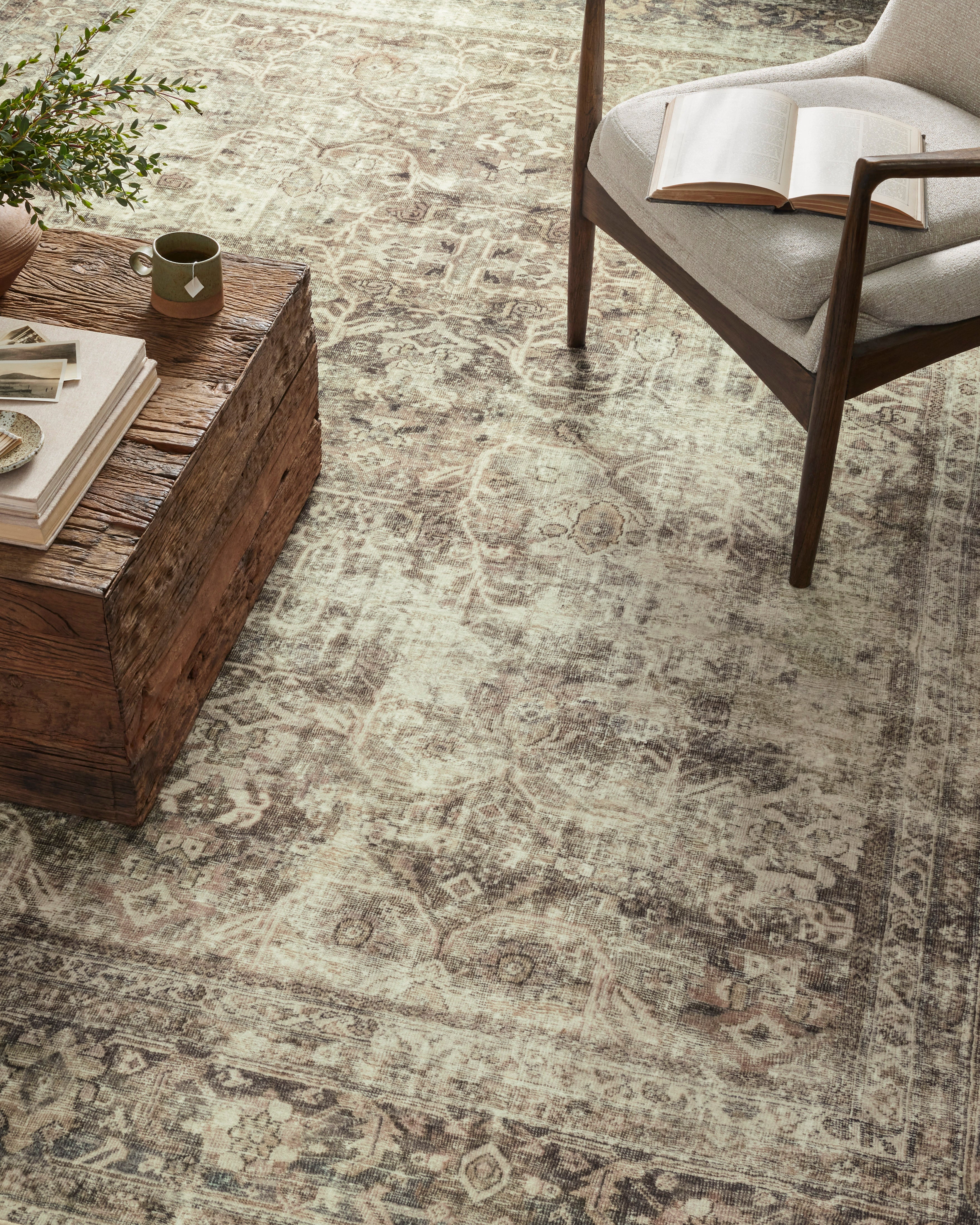Magnolia Home by Joanna Gaines x Loloi Sinclair Pebble Taupe SIN-01