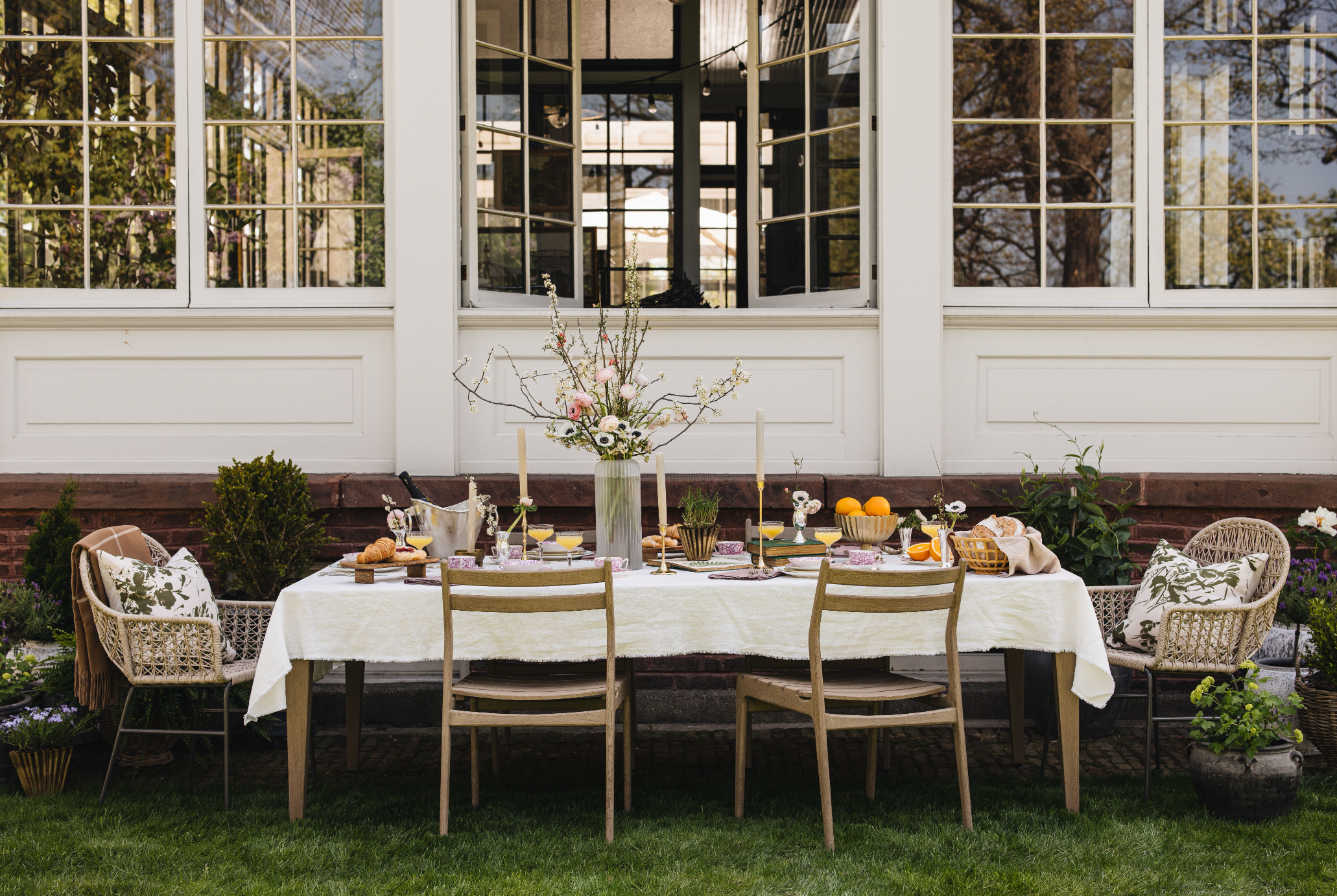 Lupe Outdoor Dining Chair