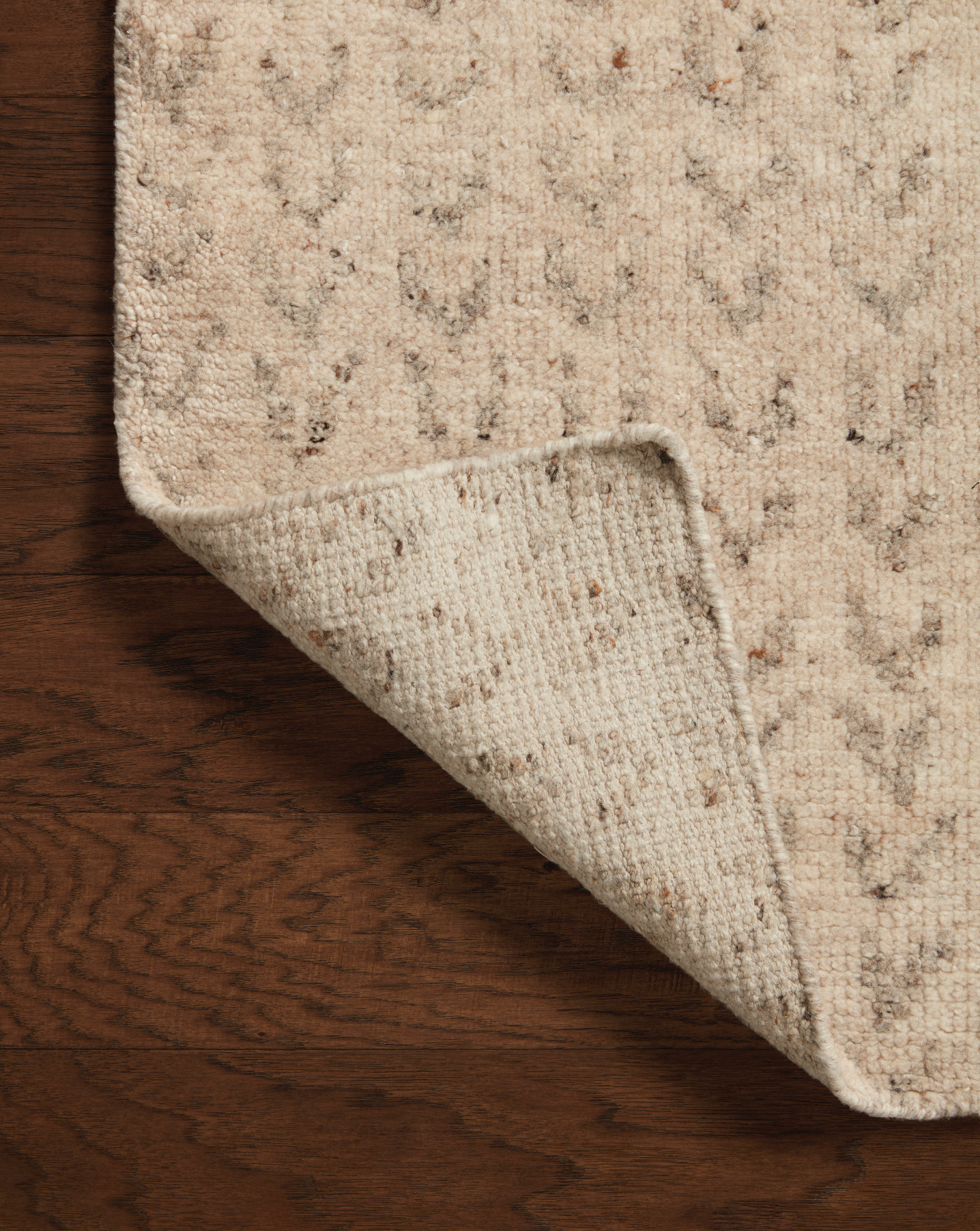 Amber Lewis x Loloi Libby Oatmeal / Dove LIB-02