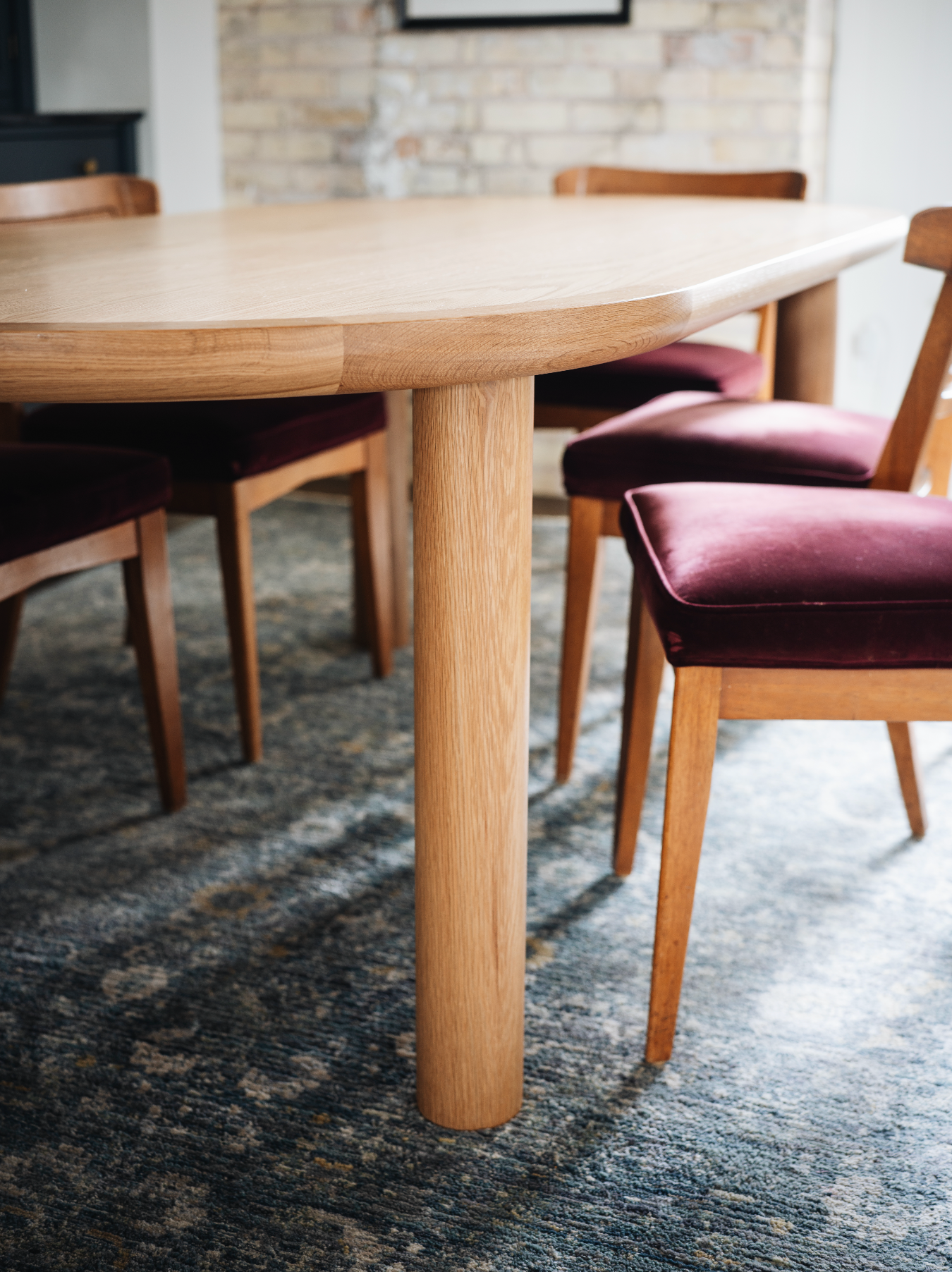 Hugo Dining Table
