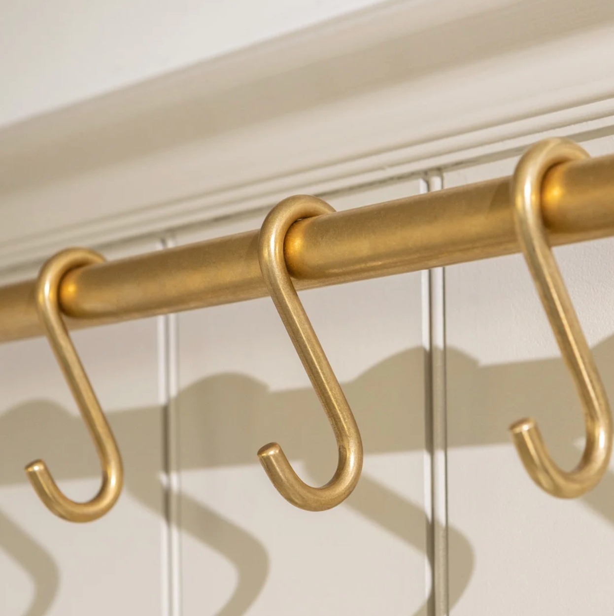 Cotswold Brass Pot Rail & S Hooks