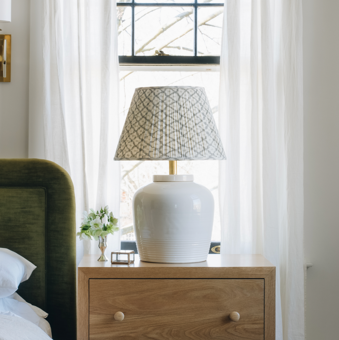 Nora Medium Table Lamp – Stoffer Home