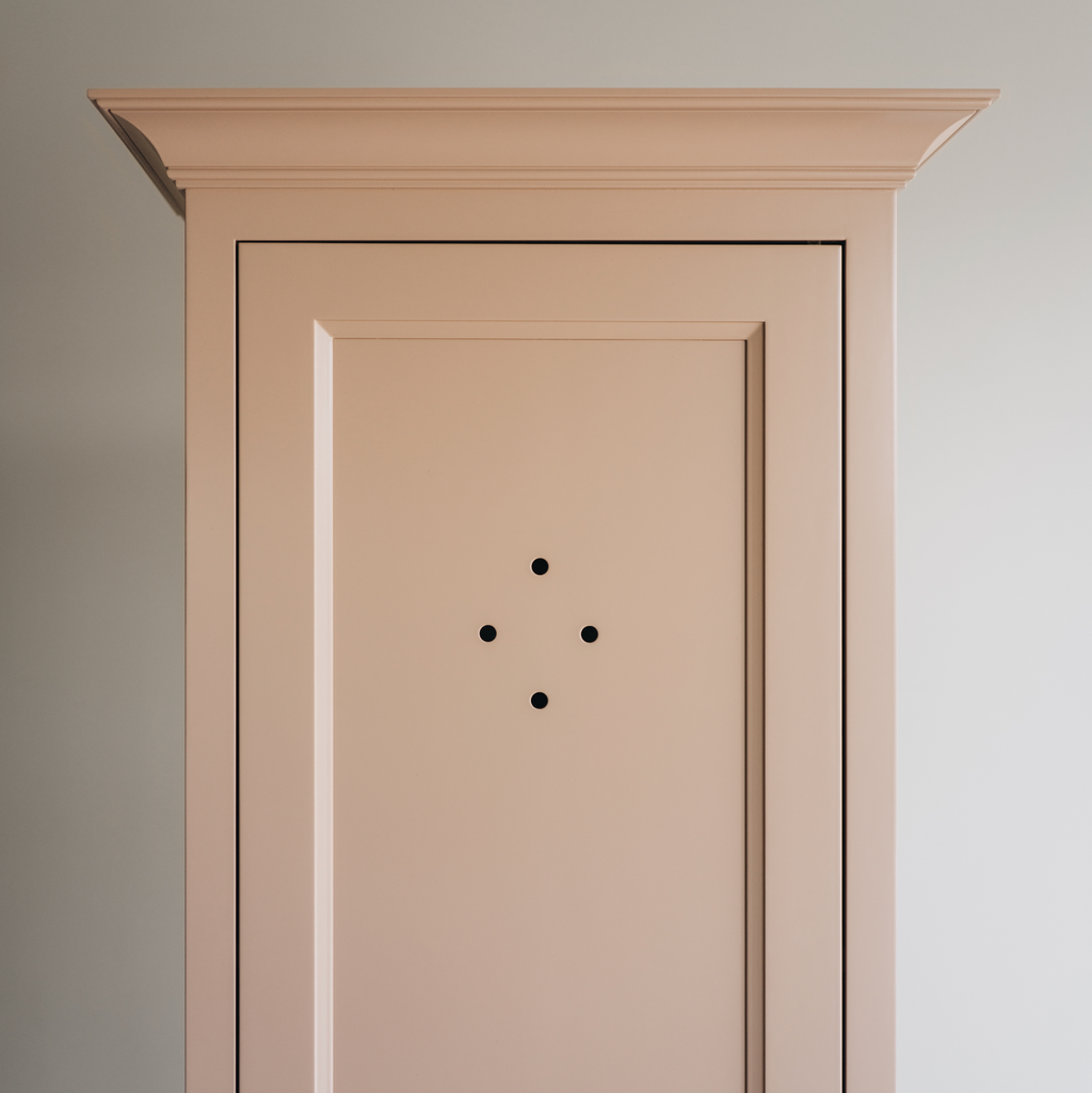Chapman Vented Cupboard - 24"
