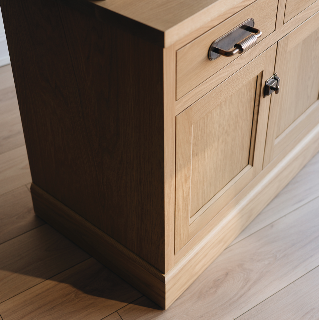 Madison Hutch - 2 Door / 2 Drawer Base