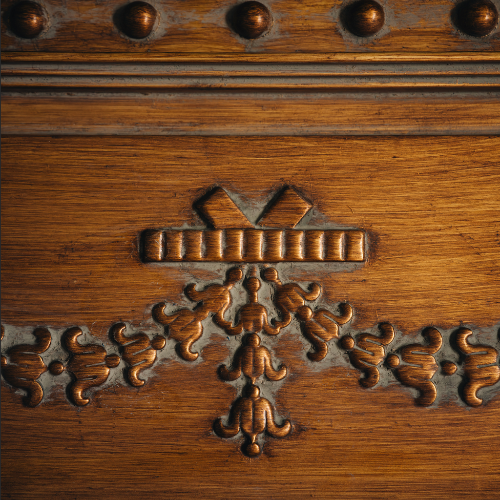 The Colonial Mirror