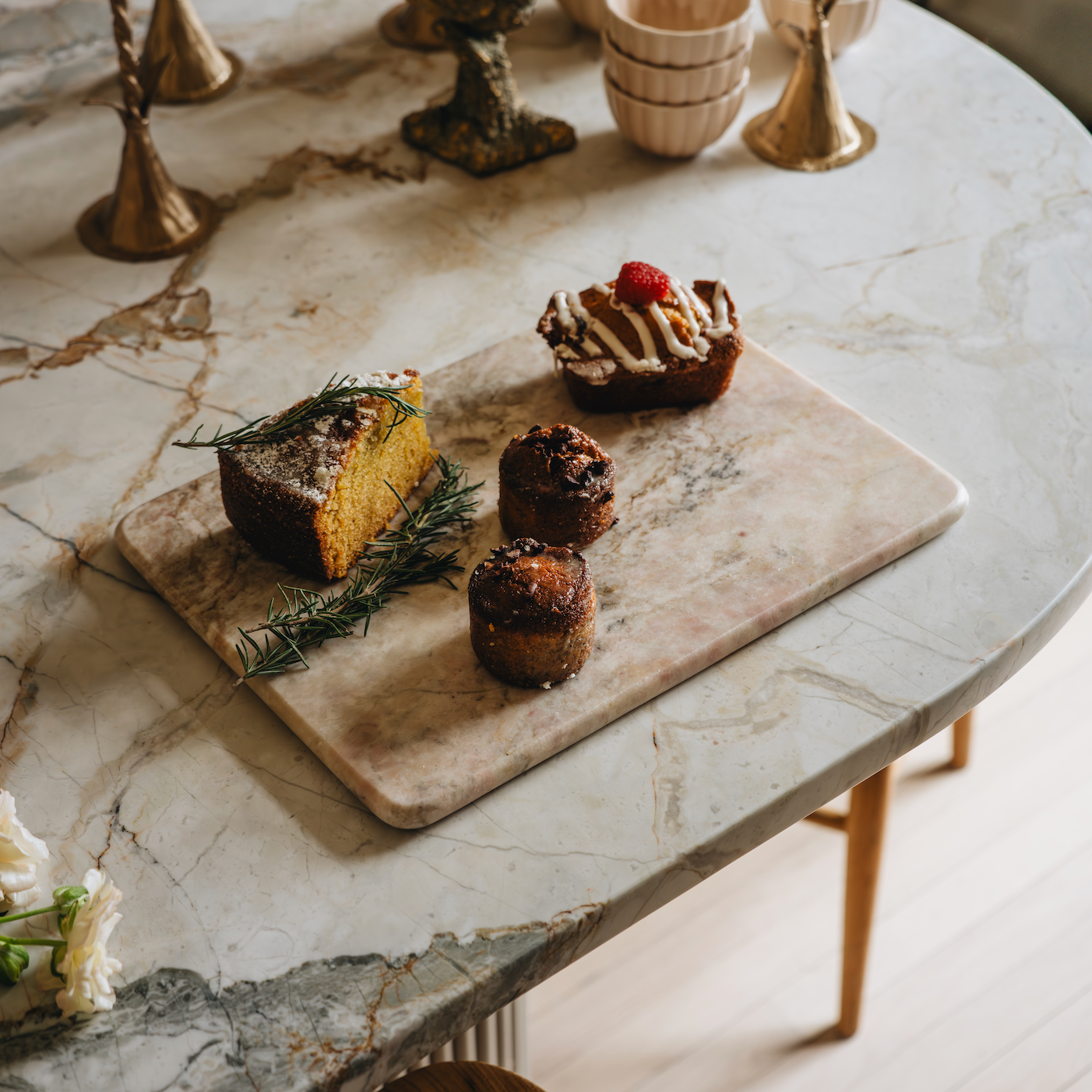 Suki Marble Cutting Board