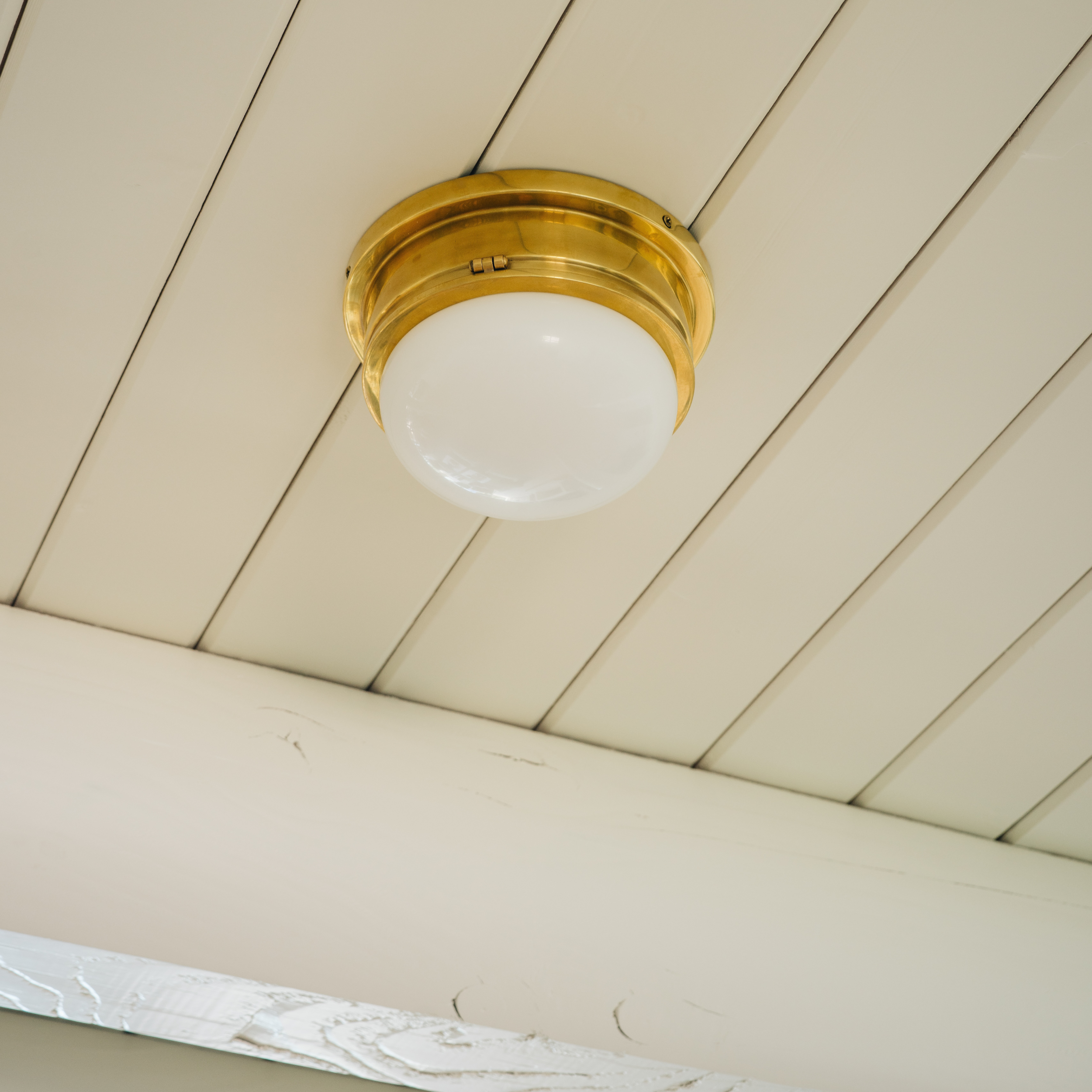 Marine Medium Flush Mount