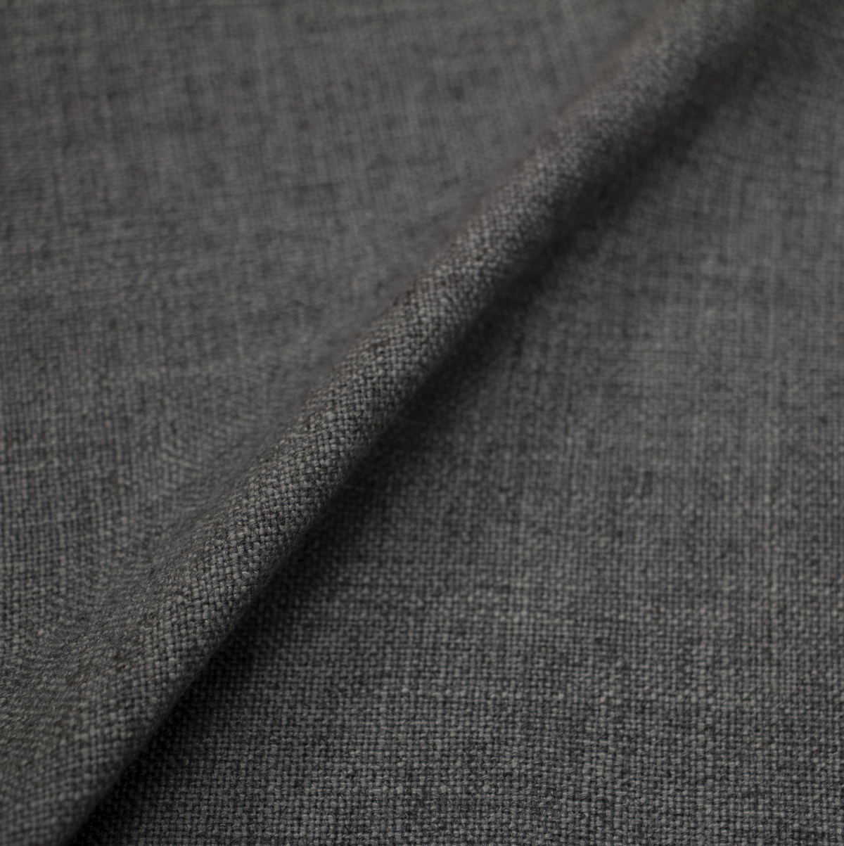 Thelma Settee in Textured Linen Charcoal