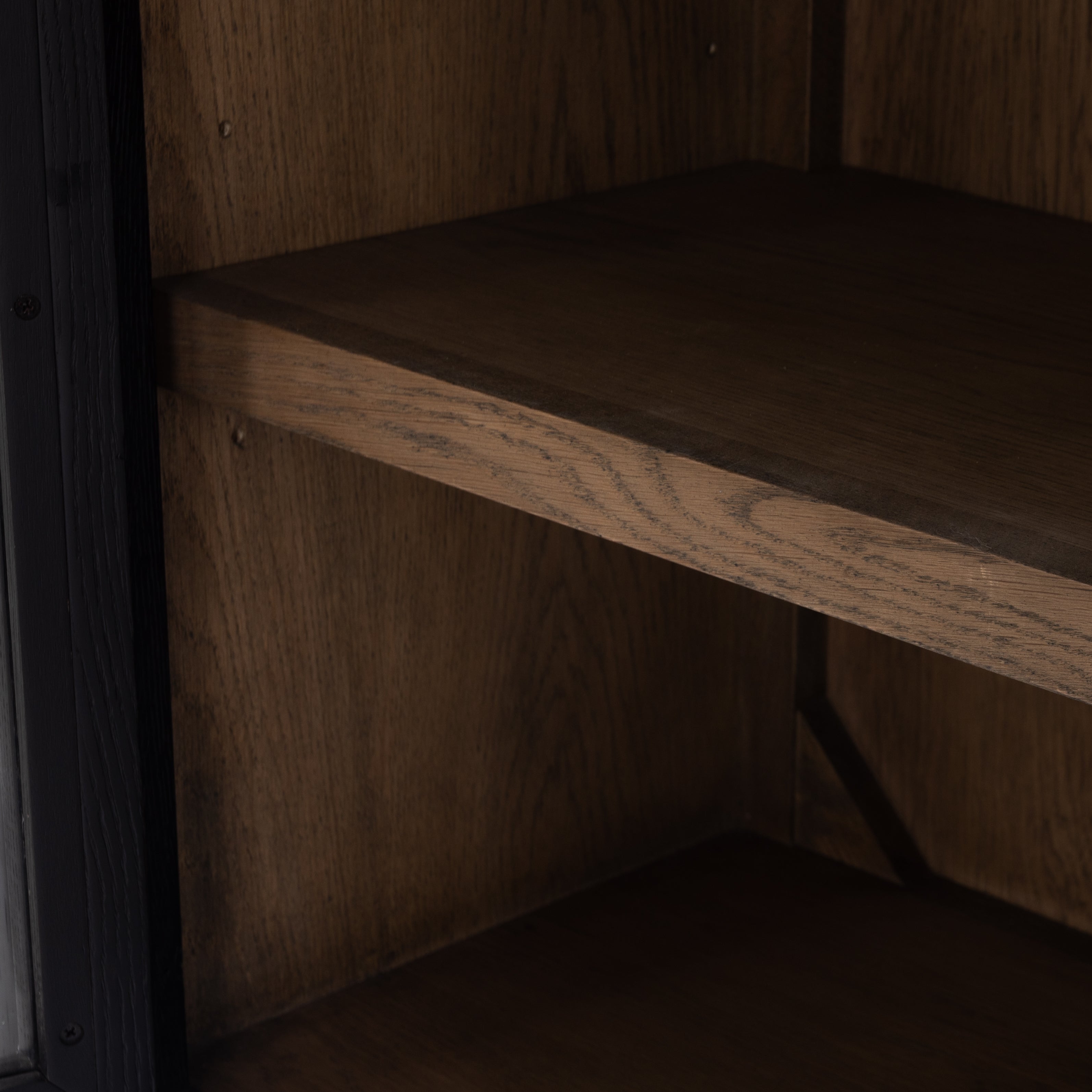 Leighton Cabinet