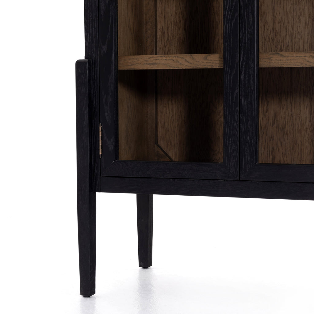 Leighton Cabinet