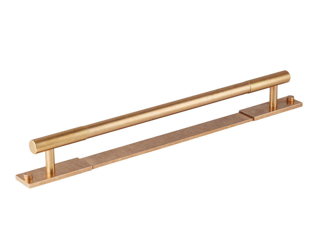 Mix Appliance Pull Handle with Backplate