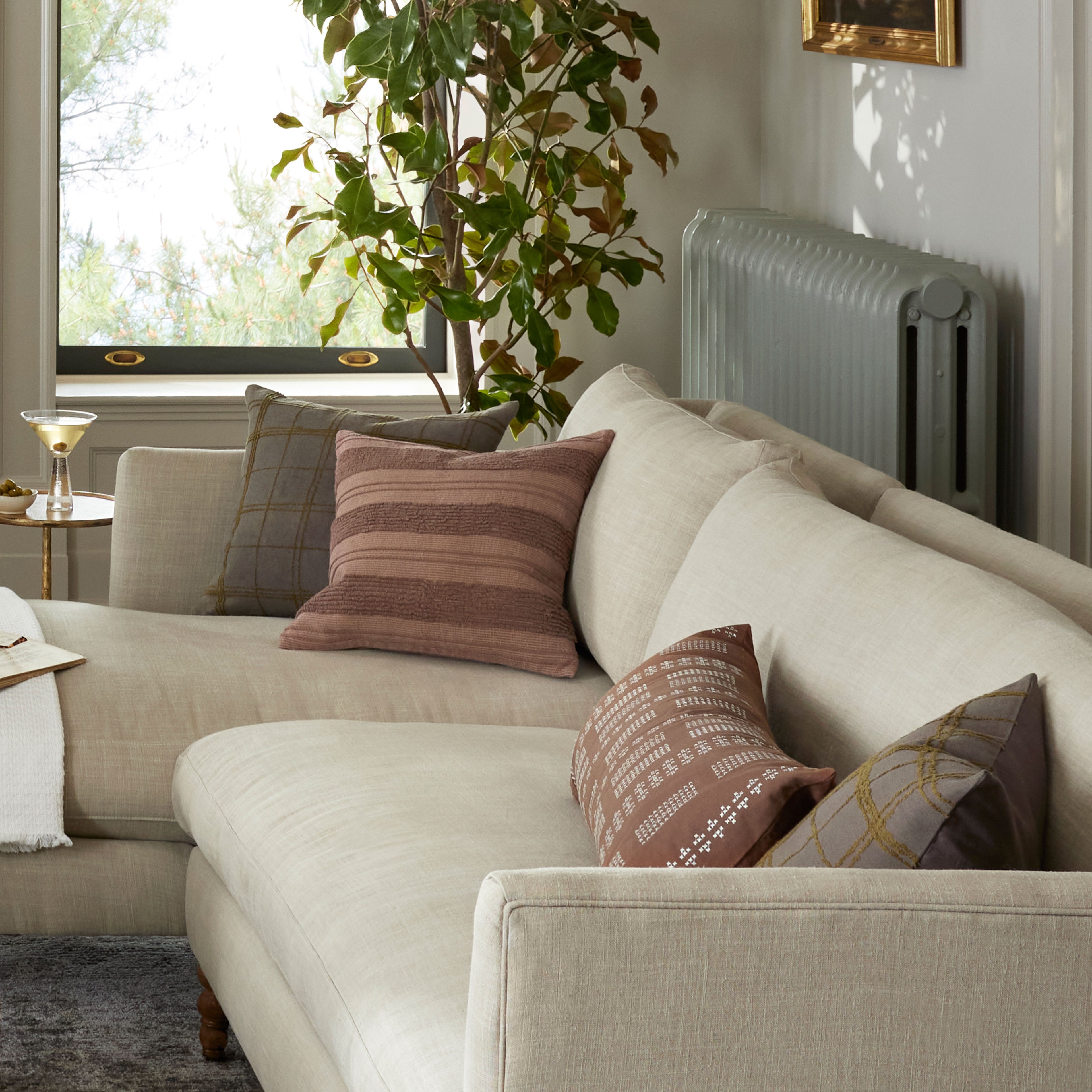 Jean Stoffer x Loloi Edward Charcoal / Olive Pillow