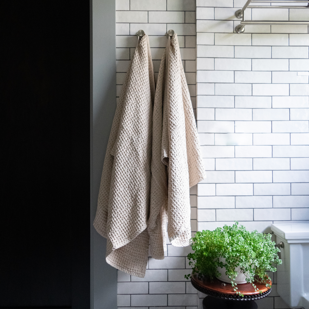 Big Waffle Hand Towel - 202 Stone