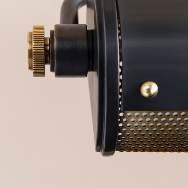 Gaines Picture Light
